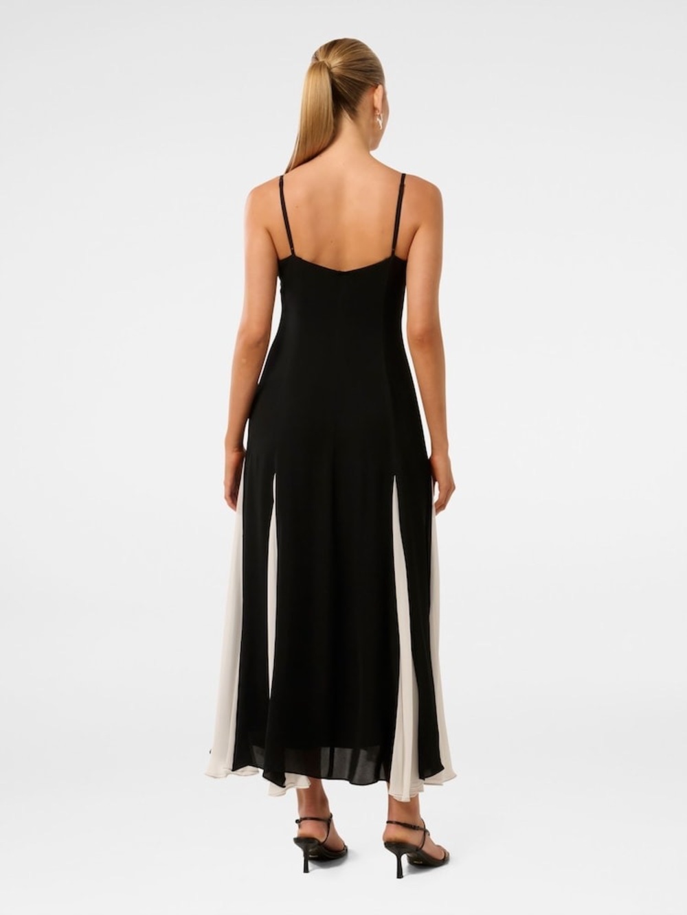 Ever New Black Dahlia Contrast Godet Maxi Dress - Picture 3 of 8